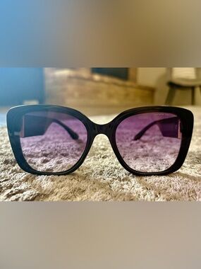 Louis Vuitton butterfly-style Sunglasses